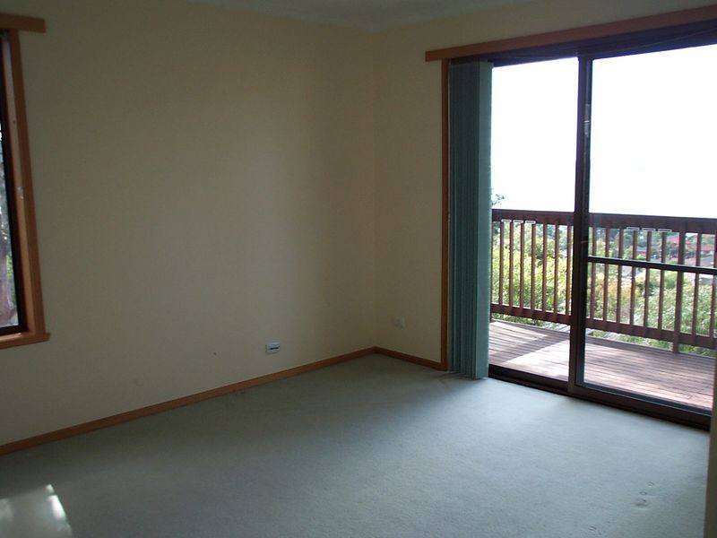 4 Dominion Court, Blackmans Bay TAS 7052