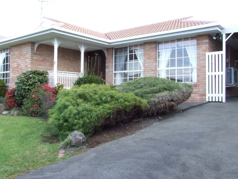 3 Edison Avenue, Blackmans Bay TAS 7052