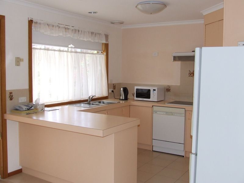 3 Edison Avenue, Blackmans Bay TAS 7052