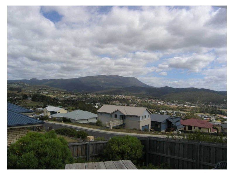 1/35 Fairview Drive, Kingston TAS 7050