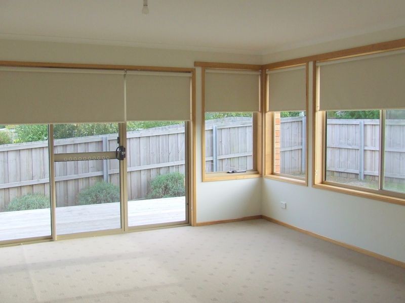 2/103 Redwood Road, Kingston TAS 7050