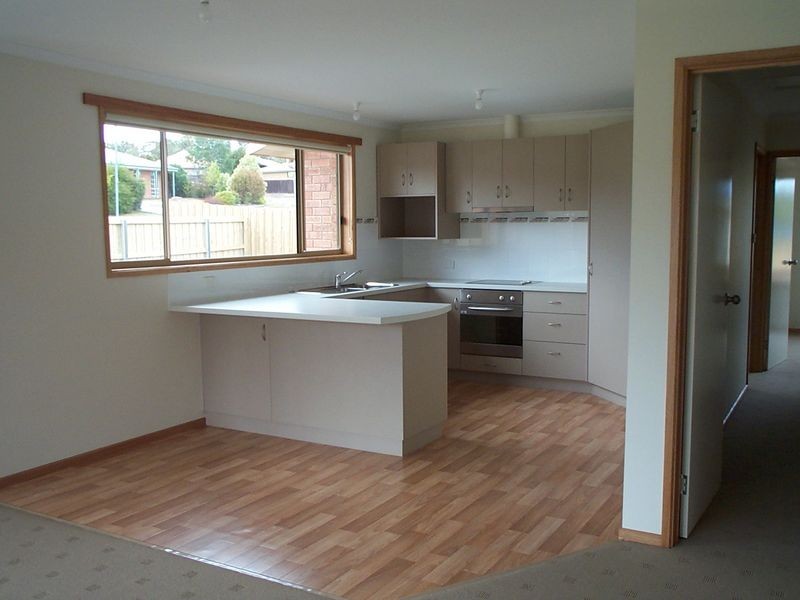 5/103 Redwood Road, Kingston TAS 7050