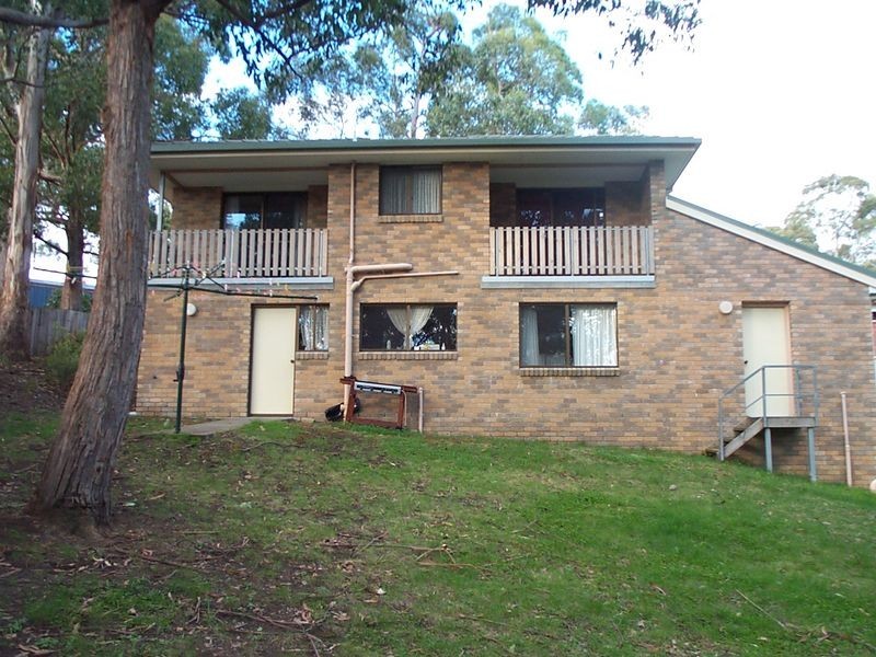 8 Summer Court, Mount Nelson TAS 7007