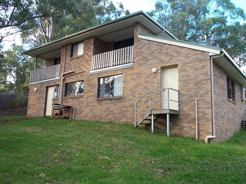 8 Summer Court, Mount Nelson TAS 7007
