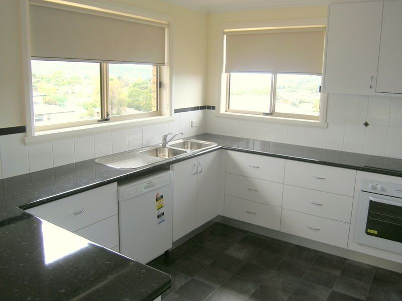 2/153 Summerleas Road, Kingston TAS 7050