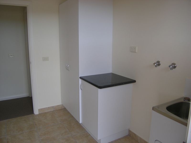 2/153 Summerleas Road, Kingston TAS 7050