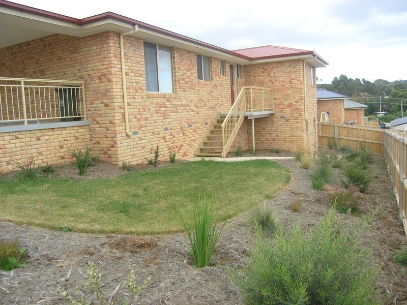 2/153 Summerleas Road, Kingston TAS 7050