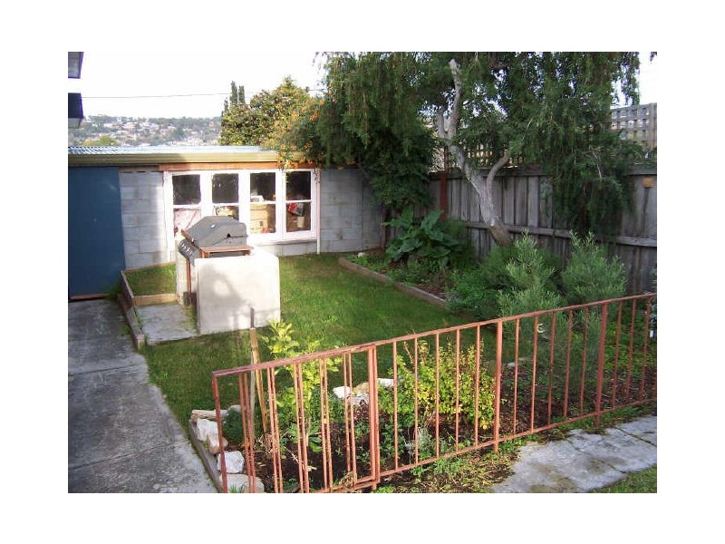 34 Talone Road, Blackmans Bay TAS 7052