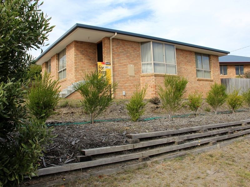 1/106 Redwood Road, Kingston TAS 7050