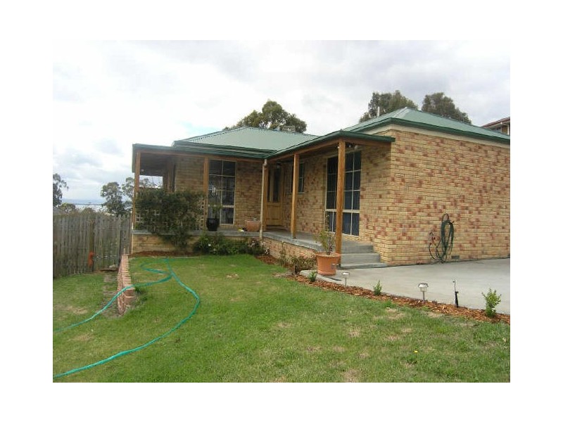 7 Sandra Drive, Blackmans Bay TAS 7052