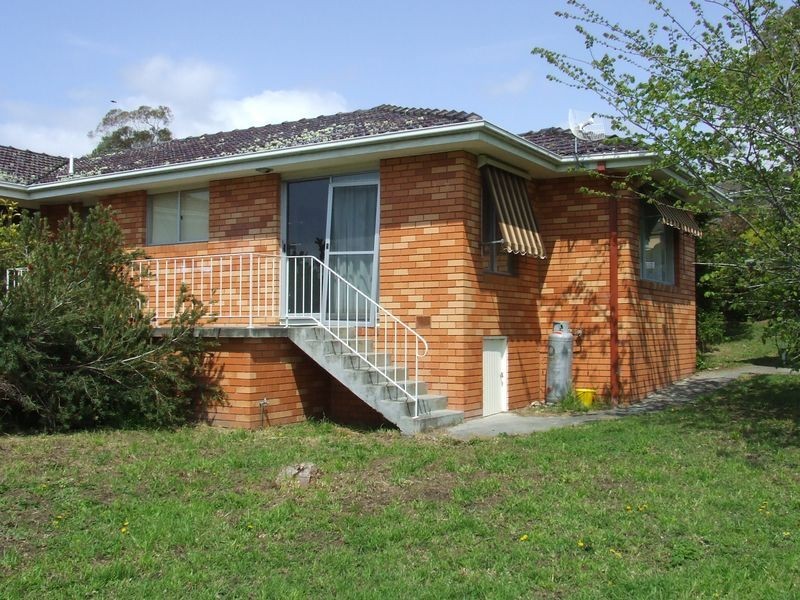 2/13 Suncoast Drive, Blackmans Bay TAS 7052