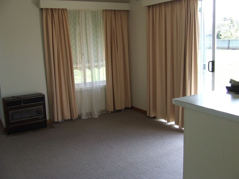 2/13 Suncoast Drive, Blackmans Bay TAS 7052