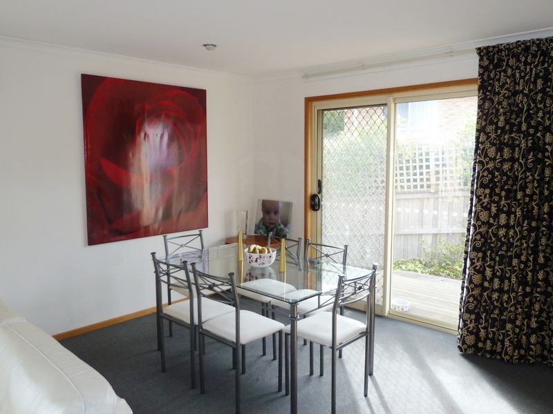 1/104 Redwood Road, Kingston TAS 7050