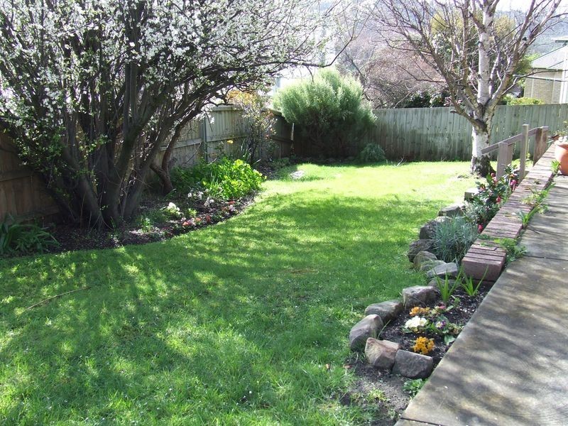 2/69a Channel Highway, Kingston TAS 7050