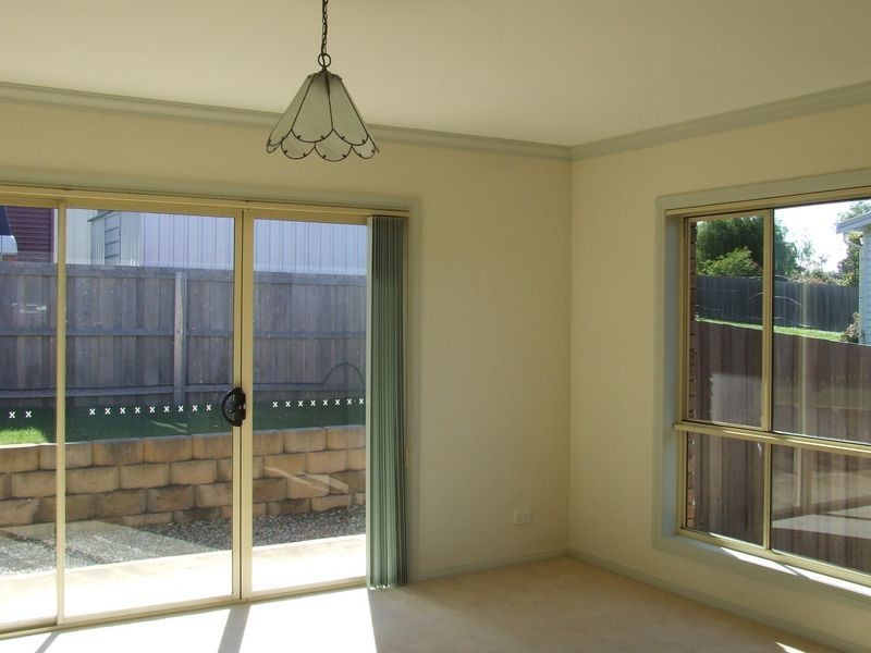 4/4 Home Avenue, Blackmans Bay TAS 7052