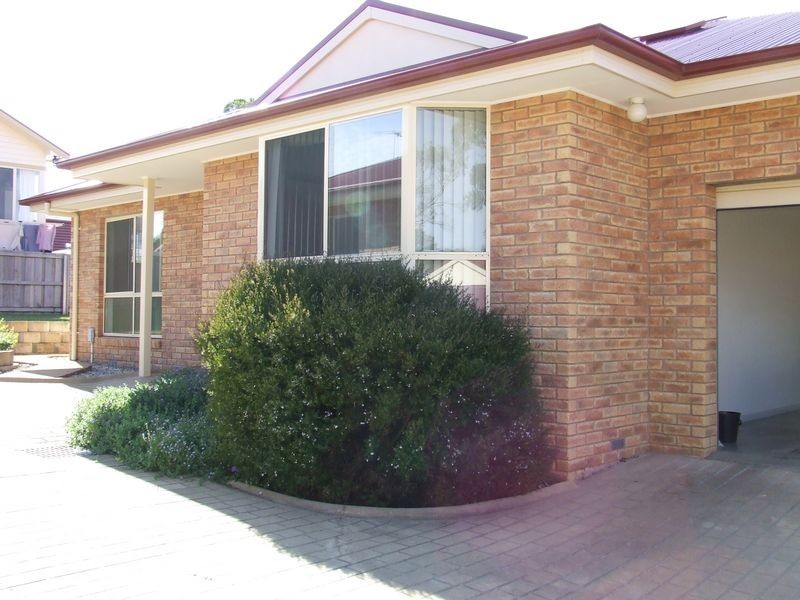 4/4 Home Avenue, Blackmans Bay TAS 7052