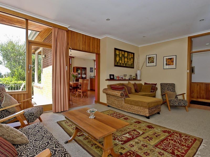 19 Fehre Court, Sandy Bay TAS 7005