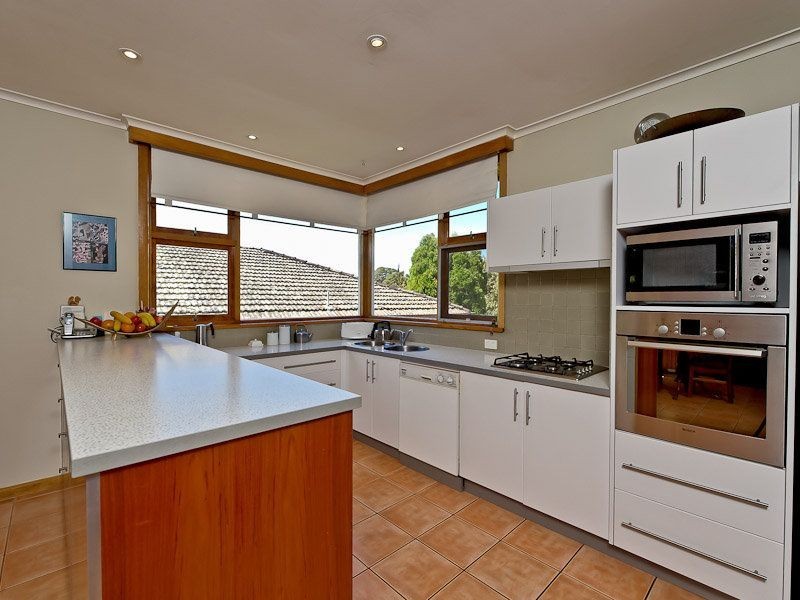 19 Fehre Court, Sandy Bay TAS 7005