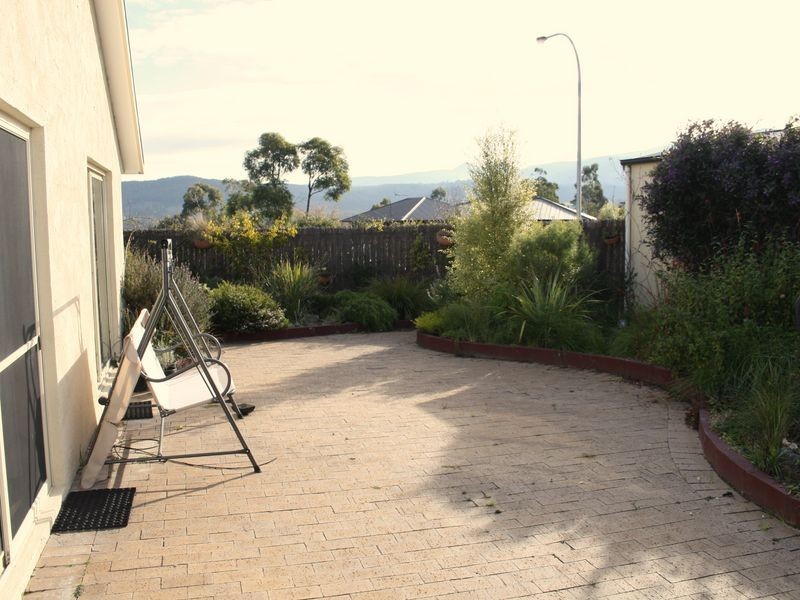 2 Honeyeater Court, Kingston TAS 7050