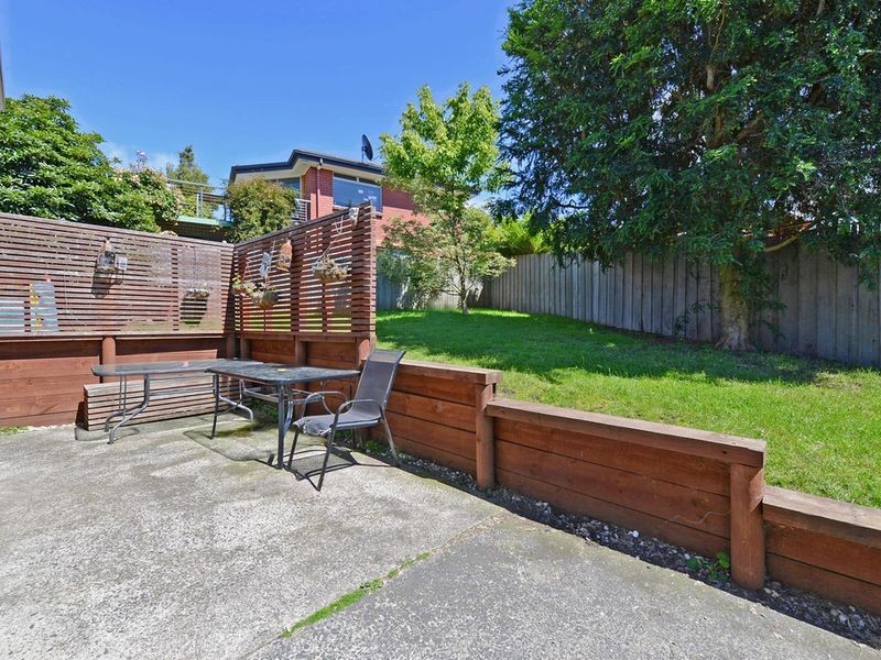 155 Roslyn Avenue, Blackmans Bay TAS 7052