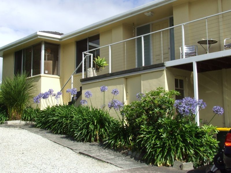 155 Roslyn Avenue, Blackmans Bay TAS 7052