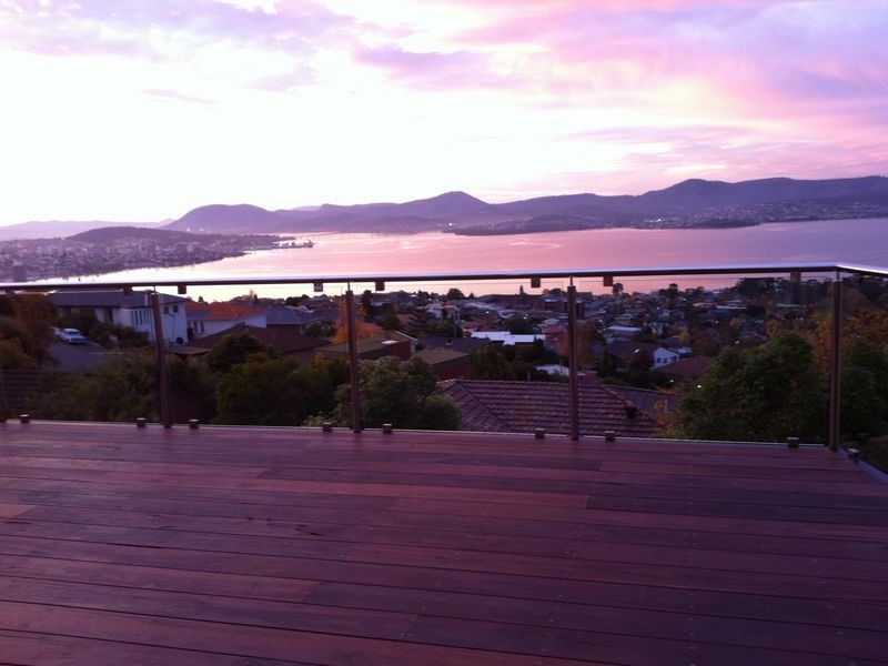 1/1 Amanda Crescent, Sandy Bay TAS 7005