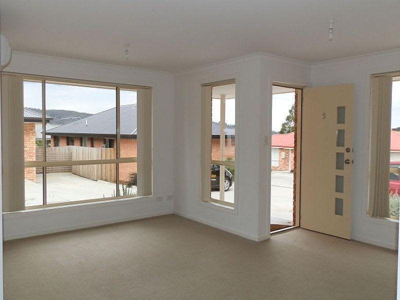 5/26 Iris Court, Kingston TAS 7050