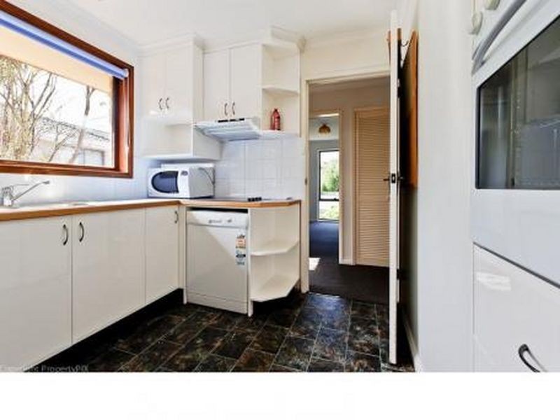 4 Drysdale Avenue, Kingston TAS 7050