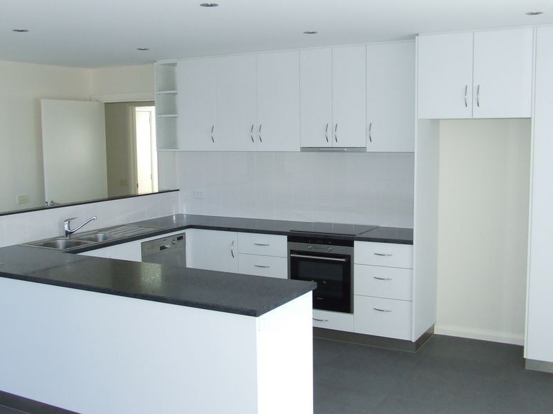 6/2 Myuna Road, Blackmans Bay TAS 7052