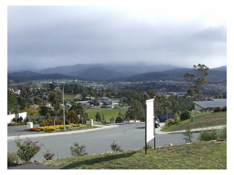 25 Fairview Drive, Kingston TAS 7050