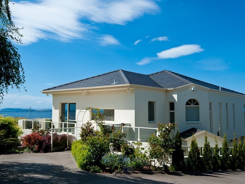 83 Diamond Drive, Blackmans Bay TAS 7052