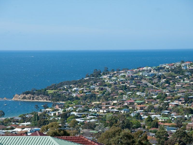 83 Diamond Drive, Blackmans Bay TAS 7052