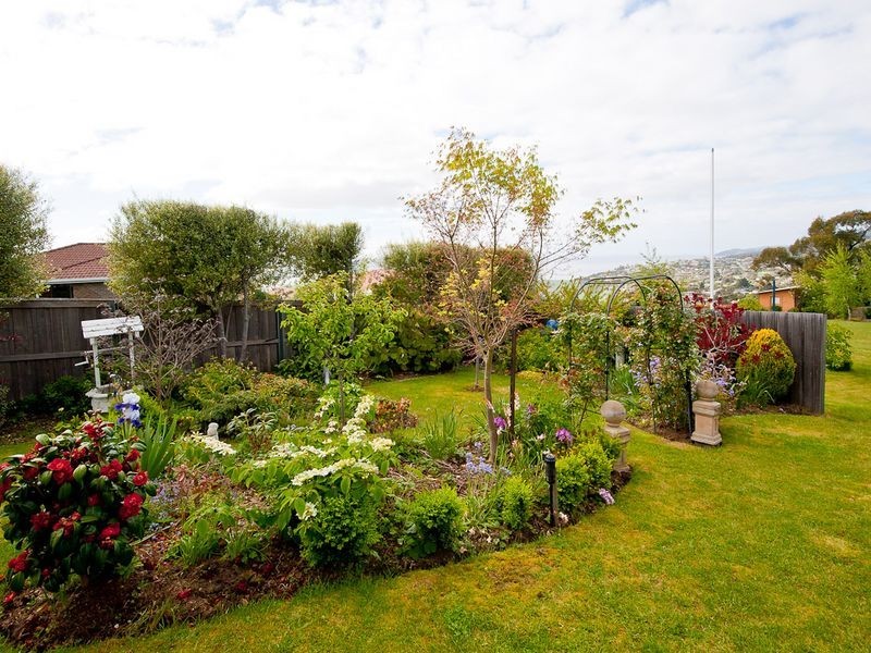 83 Diamond Drive, Blackmans Bay TAS 7052