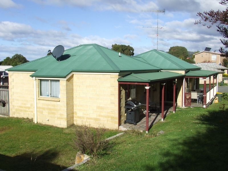 50 Hiern Road, Blackmans Bay TAS 7052