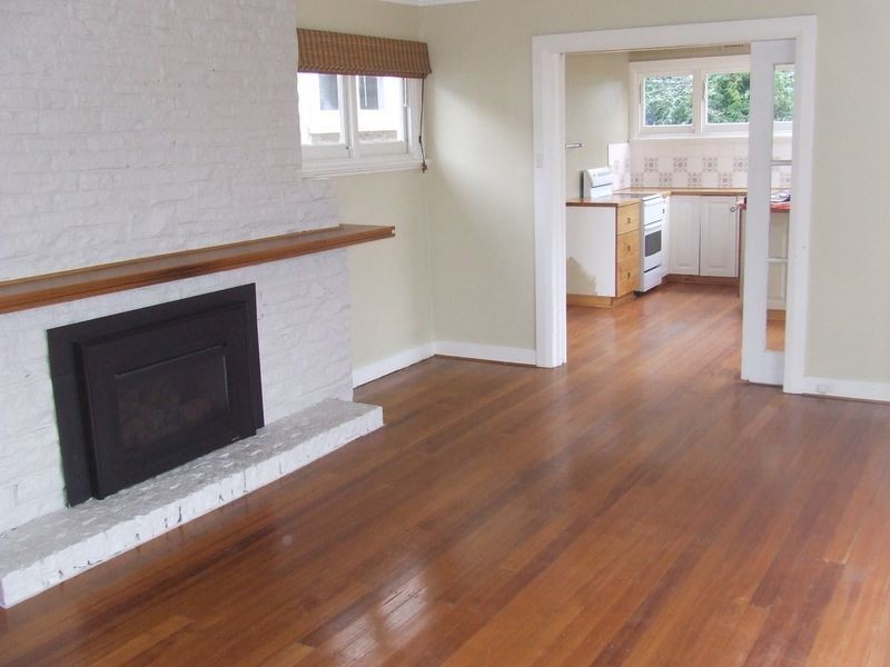 17 Roslyn Avenue, Kingston Beach TAS 7050