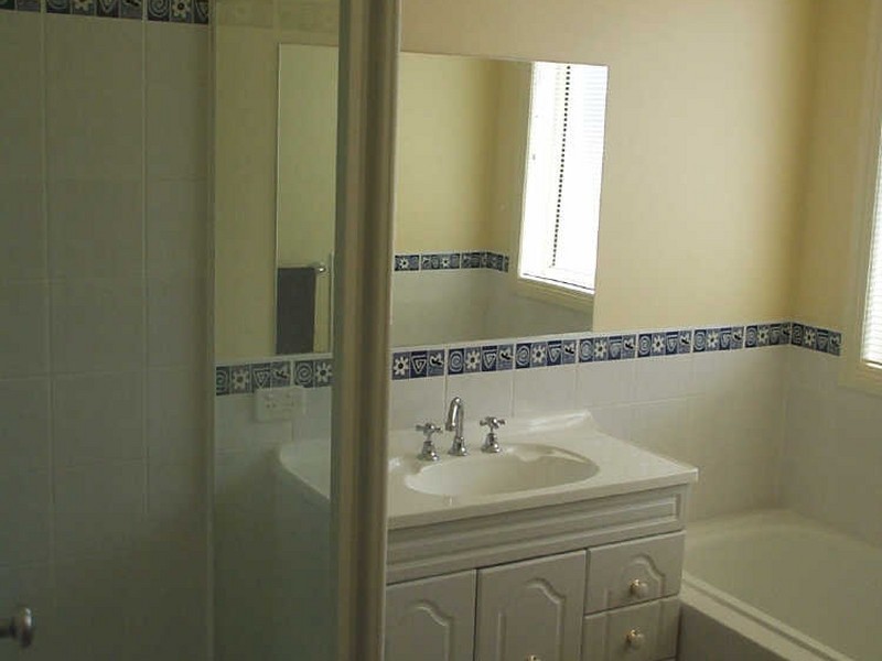 2/35 Fairview Drive, Kingston TAS 7050