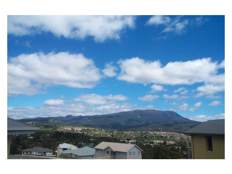 2/35 Fairview Drive, Kingston TAS 7050