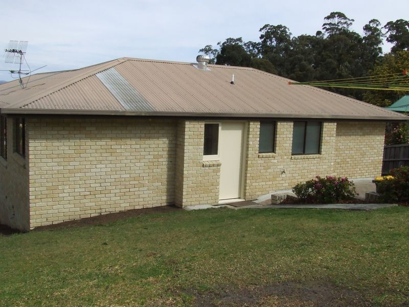 15 Stirling Avenue, Blackmans Bay TAS 7052