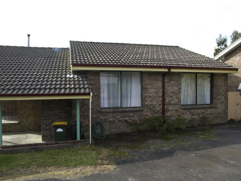 1/1 Courtleigh Place, Blackmans Bay TAS 7052