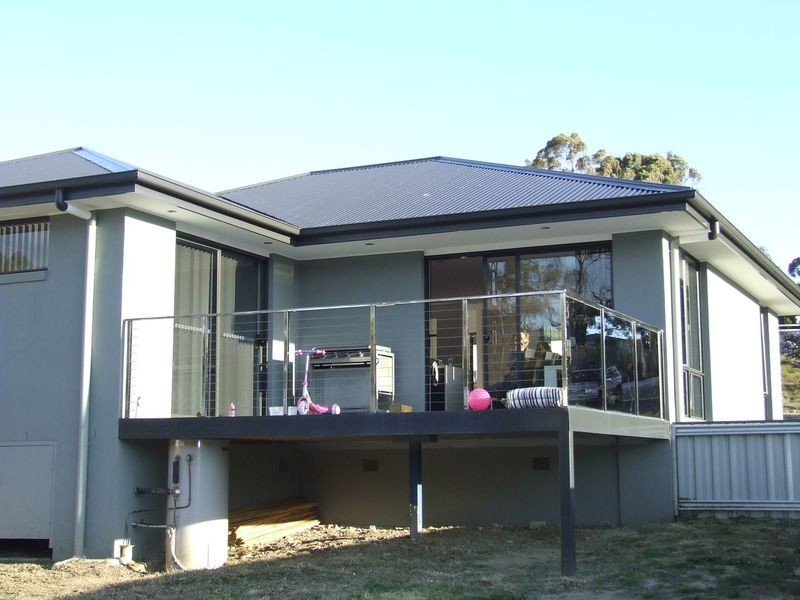 16 Lomandra Drive, Blackmans Bay TAS 7052