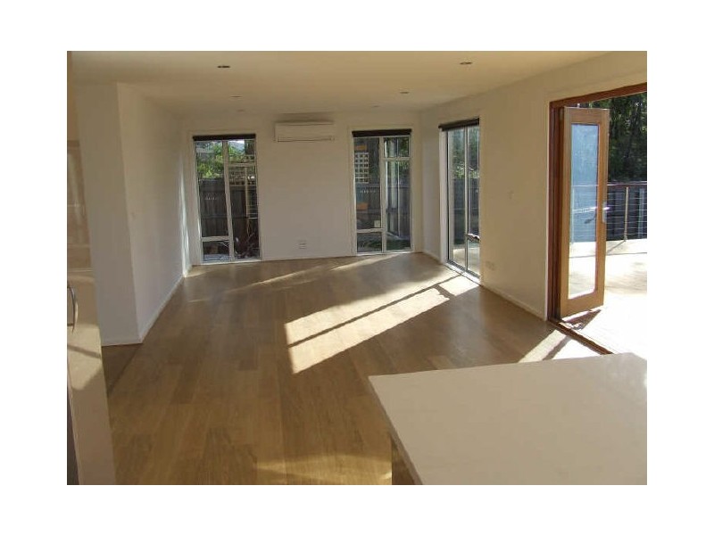 2/27 Staff Road, Margate TAS 7054