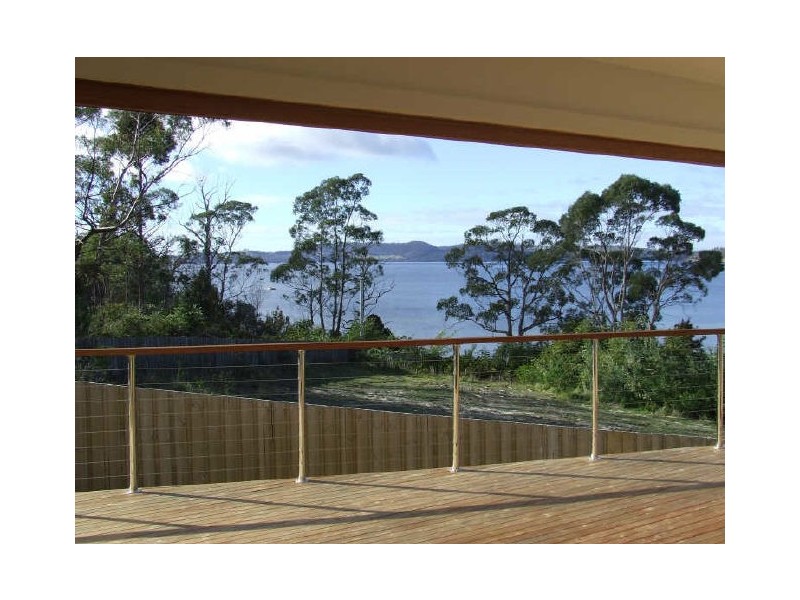 2/27 Staff Road, Margate TAS 7054