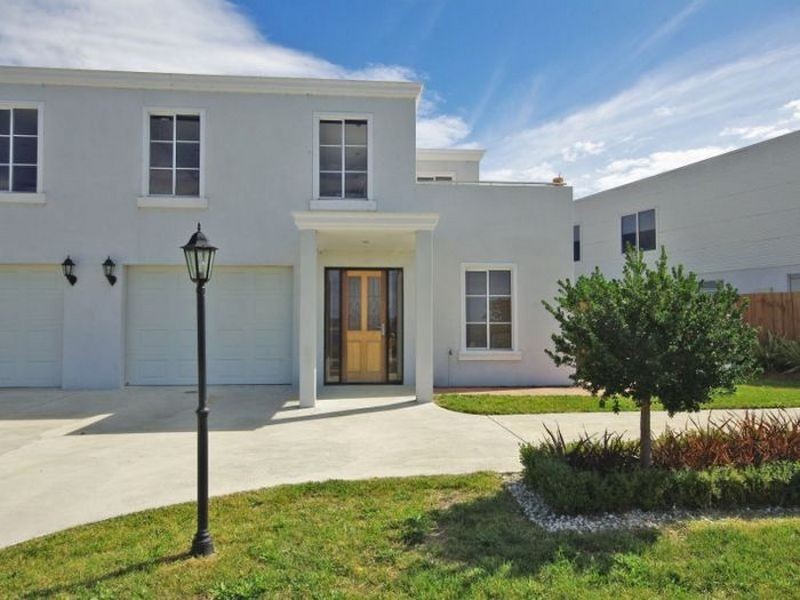 2/24 Staff Road, Electrona TAS 7054