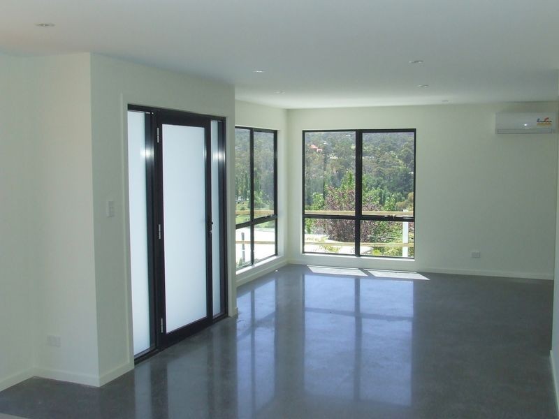 1/9 Church Street, Kingston TAS 7050