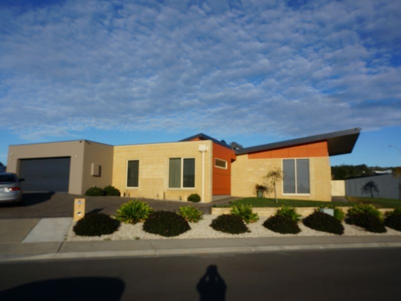 Ineke Drive, Kingston TAS 7050