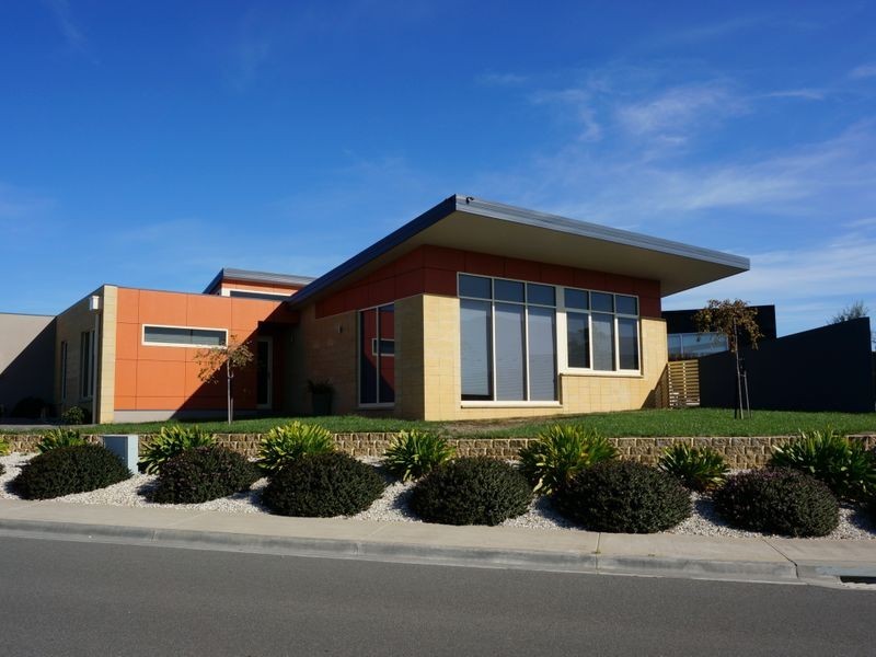Ineke Drive, Kingston TAS 7050