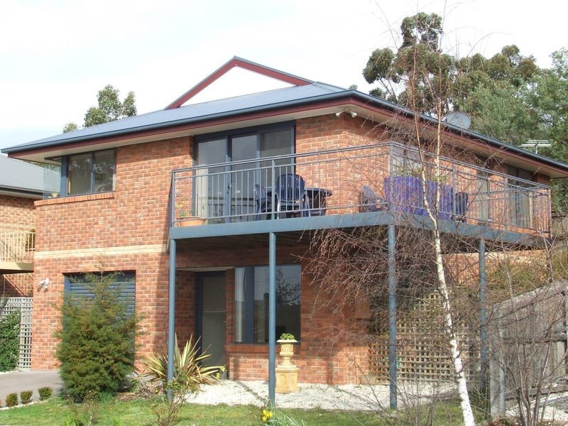 8/39 Beach Road, Margate TAS 7054