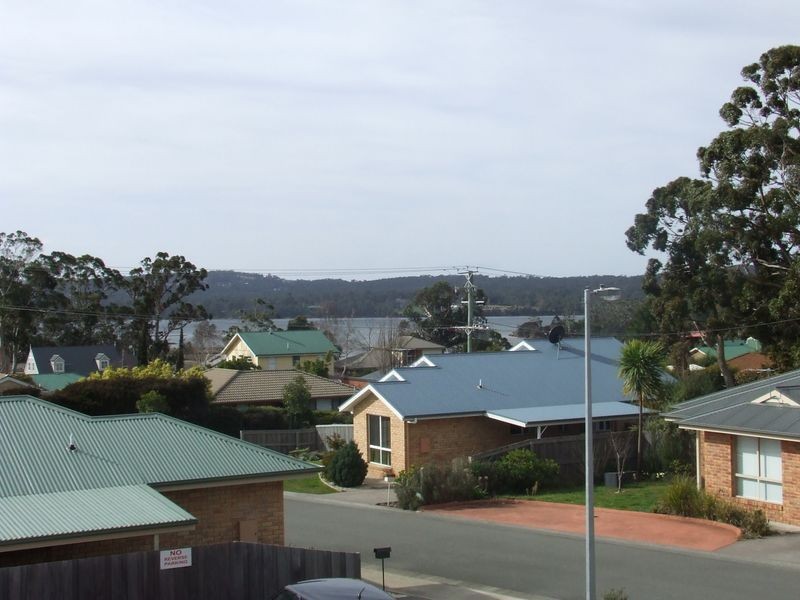 8/39 Beach Road, Margate TAS 7054
