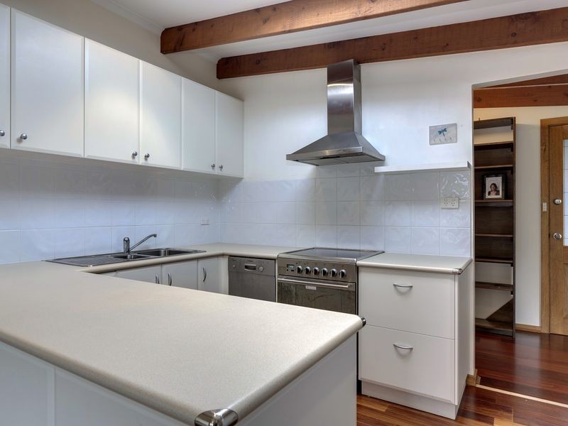 184 Albion Heights Drive, Kingston TAS 7050