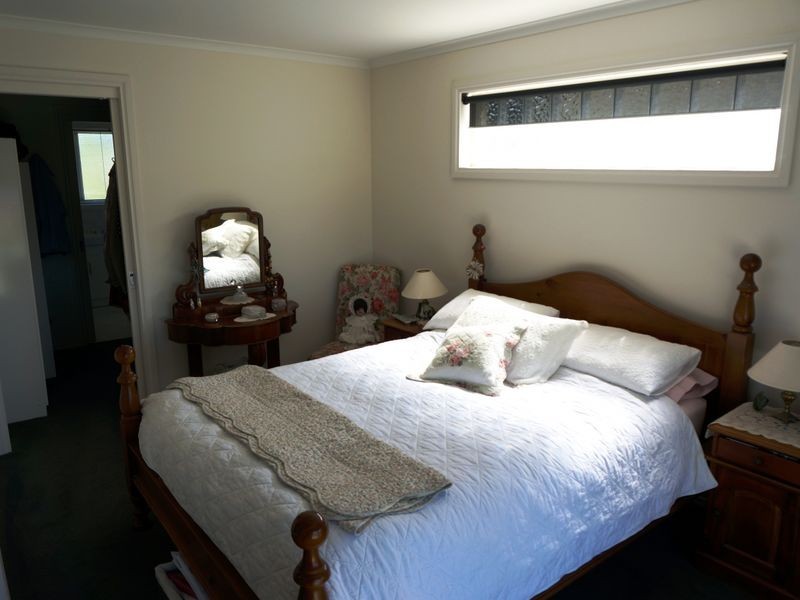 2/83B Diamond Drive, Blackmans Bay TAS 7052